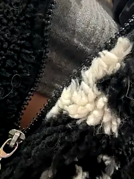 LikaCat online show from 10/26/25, 03:45