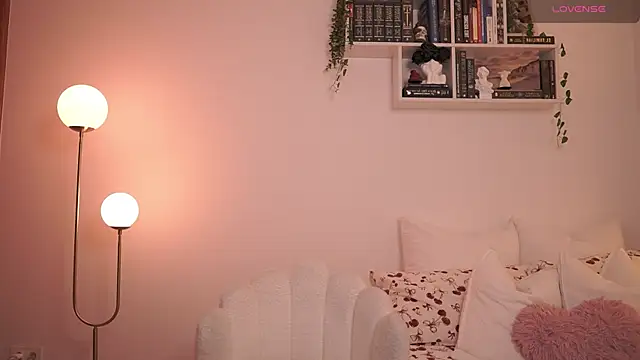 EmilyxRose - online show from 02/17/25, 07:42