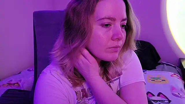 InternetFairy XO online show from 11/25/25, 02:22