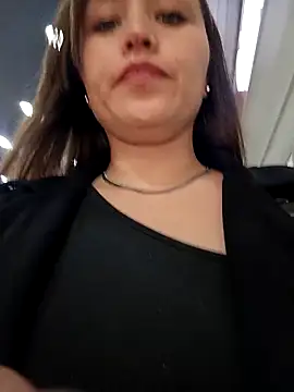 marena saenz online show from 10/24/25, 05:42