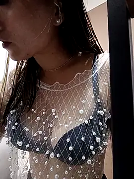 marena saenz online show from 11/12/25, 02:28