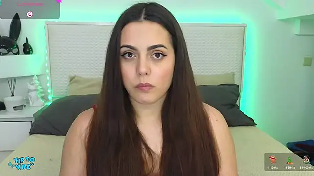 Snapshot of Eva_Rogers_ chatting on 12/16/24, 02:49 Eva Rogers online show from 12/16/24, 02:49