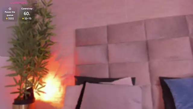 mia crawford online show from 01/31/25, 11:35