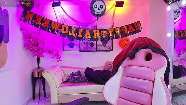 Snapshot of Isa_reel chatting on 10/30/25, 07:25 Isa reel online show from 10/30/25, 07:25