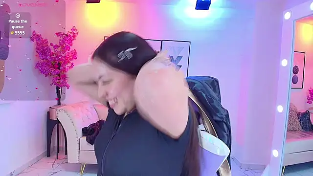 Snapshot of Isa_reel chatting on 11/04/25, 07:13 Isa reel online show from 11/04/25, 07:13