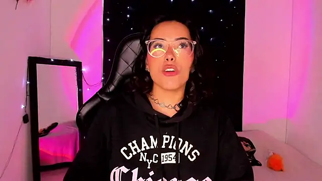 willow poisson online show from 01/08/25, 08:07