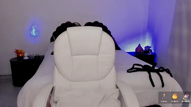 emilydolshe2 online show from 10/07/25, 02:36