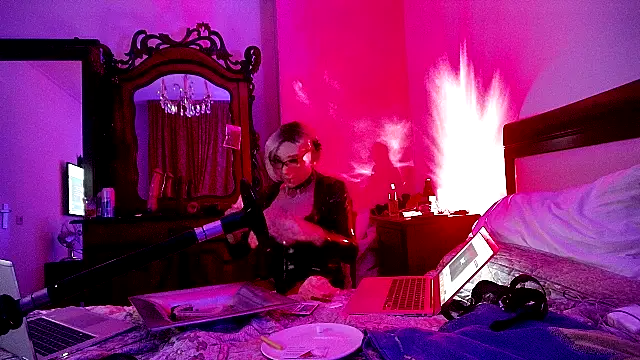 CharlotteVixxens online show from 10/02/25, 11:56