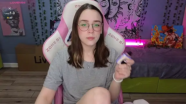 Snapshot of Sweet_frosti chatting on 09/19/25, 03:30 Sweet frosti online show from 09/19/25, 03:30