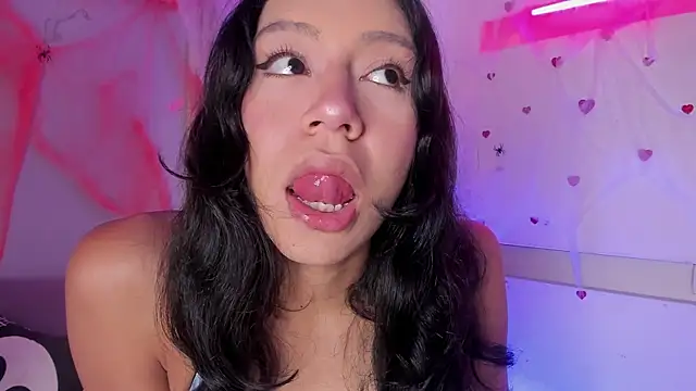 AdammClark1 online show from 10/27/25, 09:08