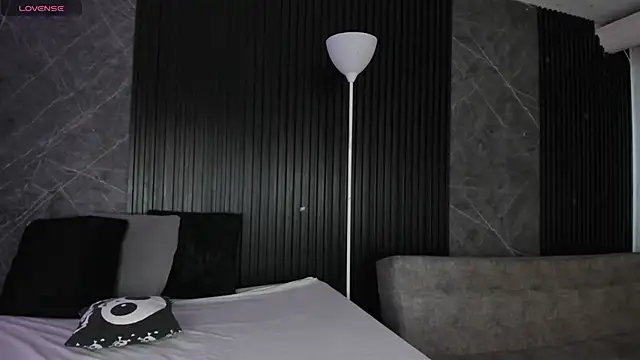 AdammClark1 online show from 11/06/25, 10:10