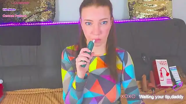 Snapshot of AlexaStoun chatting on 01/03/25, 11:14 AlexaStoun online show from 01/03/25, 11:14