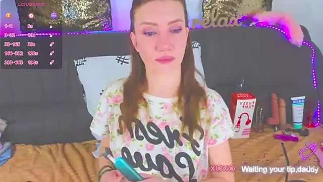 Snapshot of AlexaStoun chatting on 02/13/25, 03:35 AlexaStoun online show from 02/13/25, 03:35