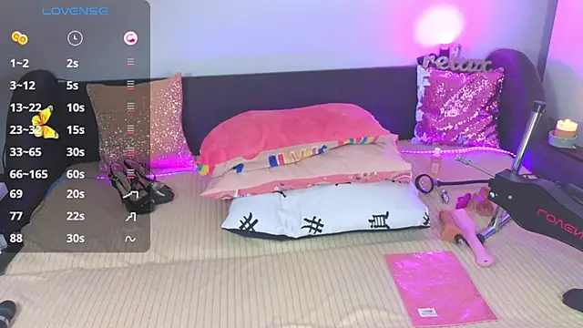 Snapshot of AlexaStoun chatting on 10/13/25, 01:55 AlexaStoun online show from 10/13/25, 01:55