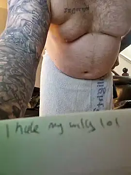 Snapshot of iang6348 chatting on 02/14/25, 09:21 iang6348 online show from 02/14/25, 09:21