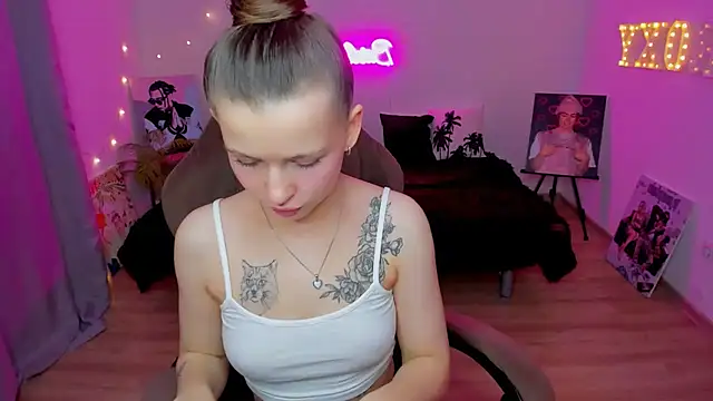 HelloRoxy online show from 11/03/25, 07:15