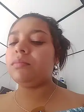 Snapshot of stefanie010 chatting on 12/21/24, 02:15 stefanie010 online show from 12/21/24, 02:15