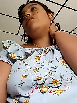 Snapshot of stefanie010 chatting on 02/01/25, 09:19 stefanie010 online show from 02/01/25, 09:19