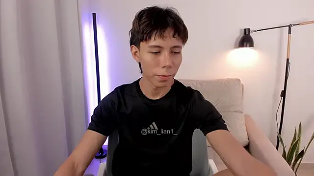 kim lian21 online show from 11/20/25, 10:15