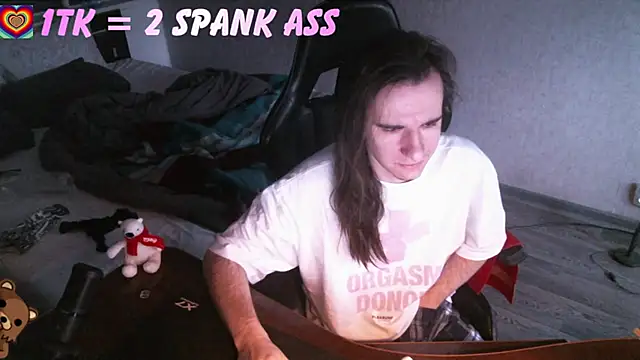 izilizi 23 online show from 11/23/25, 08:14