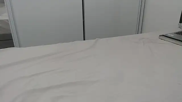 TODALINDA online show from 10/30/25, 04:03