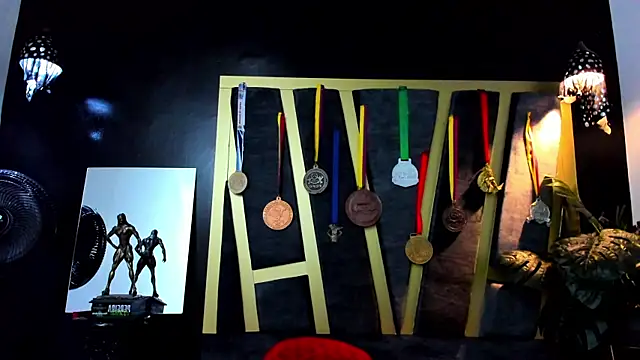 Khloe Rossich online show from 03/05/25, 09:15