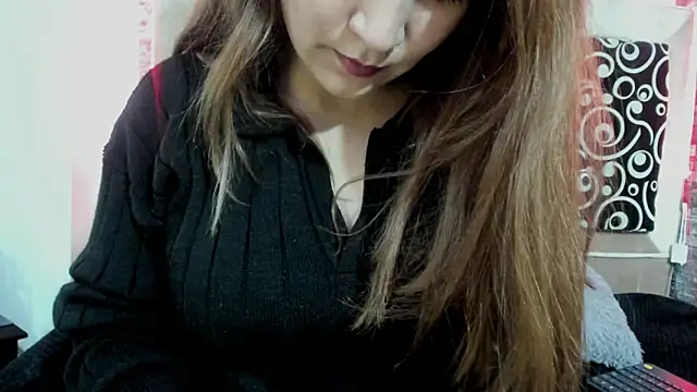 Snapshot of Cloee66 chatting on 02/21/25, 07:54 Cloee66 online show from 02/21/25, 07:54