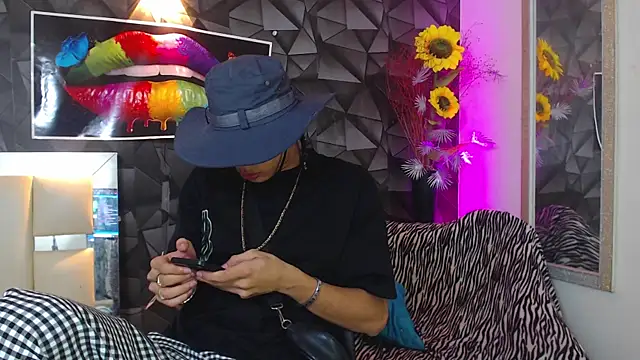 Snapshot of Harry_jhonsson chatting on 03/02/25, 10:59 Harry jhonsson online show from 03/02/25, 10:59