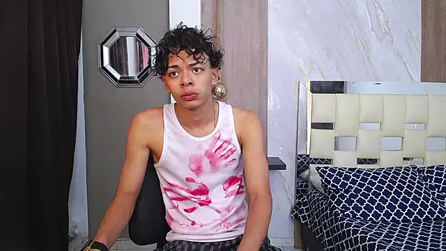 Snapshot of Harry_jhonsson chatting on 11/04/25, 08:52 Harry jhonsson online show from 11/04/25, 08:52