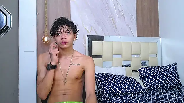 Snapshot of Harry_jhonsson chatting on 11/06/25, 09:37 Harry jhonsson online show from 11/06/25, 09:37