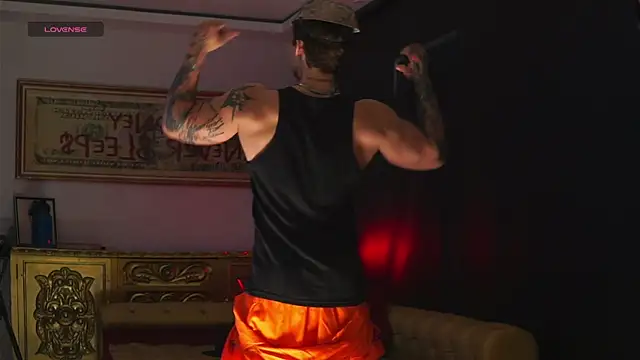 Snapshot of dantecoppolaa_ chatting on 10/31/25, 11:06 dantecoppolaa online show from 10/31/25, 11:06