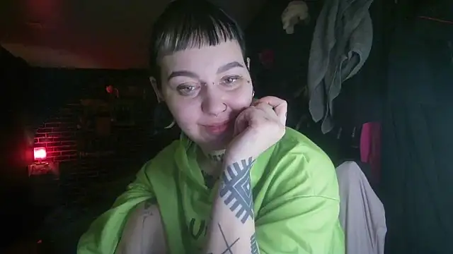 MoorderxDoll online show from 01/01/25, 01:26