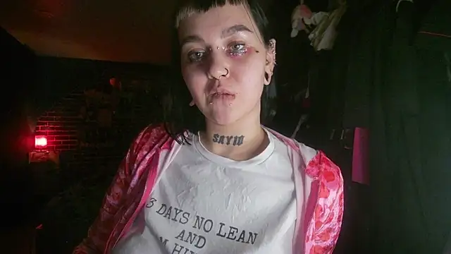 MoorderxDoll online show from 01/06/25, 03:42