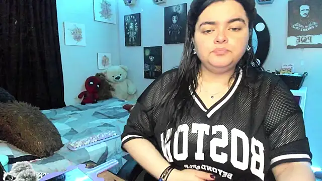Snapshot of Luise_Meyrink chatting on 10/02/25, 03:02 Luise Meyrink online show from 10/02/25, 03:02