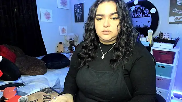 Luise Meyrink online show from 11/05/25, 01:16