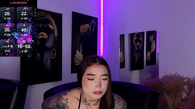  brenna hanson online show from 11/08/25, 07:12