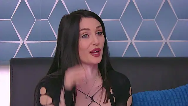 KassieWeins online show from 10/20/25, 06:19