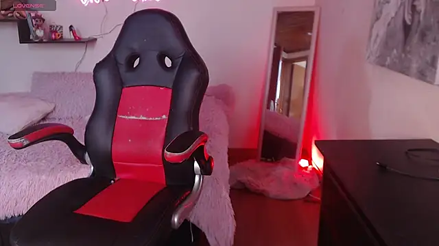 MissDennise online show from 09/24/25, 06:00