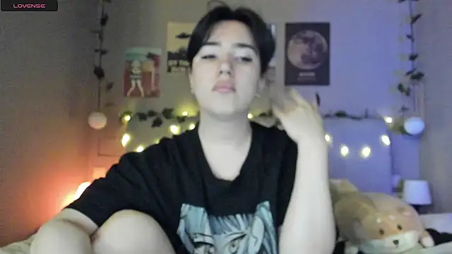 Snapshot of Anisawithlove chatting on 12/05/24, 05:17 Anisawithlove online show from 12/05/24, 05:17