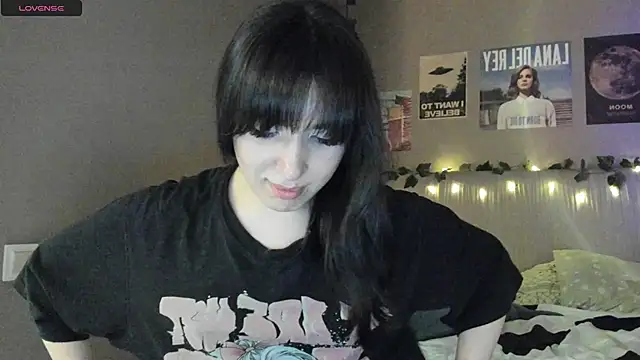 Snapshot of Anisawithlove chatting on 12/09/24, 04:58 Anisawithlove online show from 12/09/24, 04:58