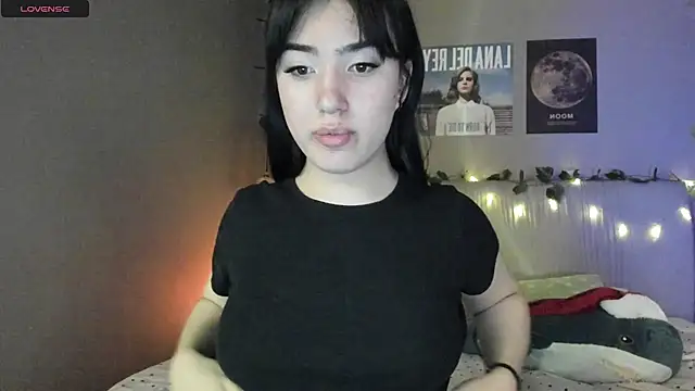 Snapshot of Anisawithlove chatting on 12/10/24, 05:11 Anisawithlove online show from 12/10/24, 05:11