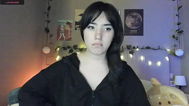 Snapshot of Anisawithlove chatting on 12/11/24, 05:04 Anisawithlove online show from 12/11/24, 05:04