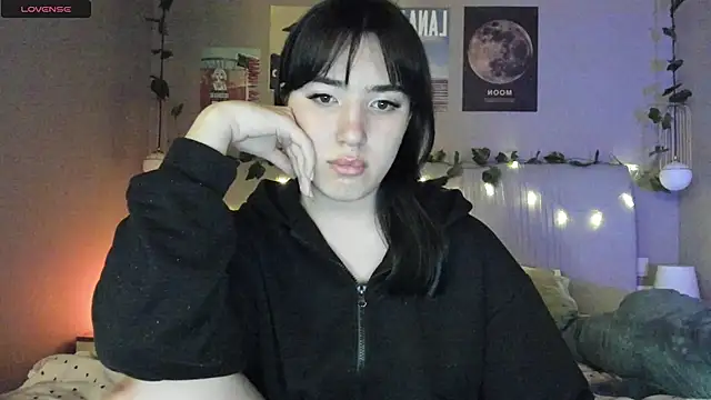 Snapshot of Anisawithlove chatting on 12/12/24, 05:04 Anisawithlove online show from 12/12/24, 05:04