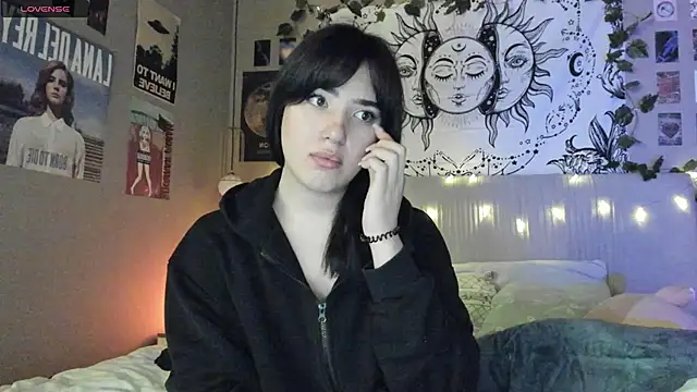 Snapshot of Anisawithlove chatting on 12/24/24, 09:33 Anisawithlove online show from 12/24/24, 09:33