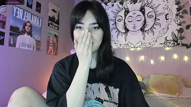 Snapshot of Anisawithlove chatting on 01/04/25, 07:55 Anisawithlove online show from 01/04/25, 07:55