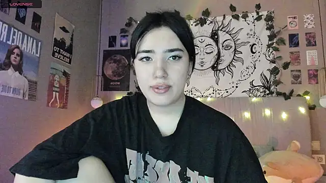 Snapshot of Anisawithlove chatting on 01/09/25, 09:47 Anisawithlove online show from 01/09/25, 09:47