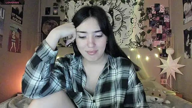 Snapshot of Anisawithlove chatting on 02/03/25, 08:57 Anisawithlove online show from 02/03/25, 08:57