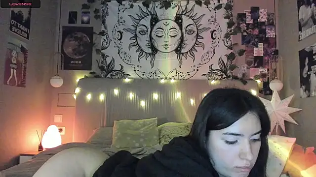 Snapshot of Anisawithlove chatting on 02/07/25, 07:17 Anisawithlove online show from 02/07/25, 07:17