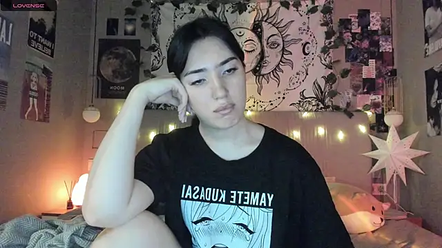 Snapshot of Anisawithlove chatting on 02/08/25, 01:22 Anisawithlove online show from 02/08/25, 01:22