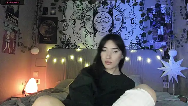 Snapshot of Anisawithlove chatting on 02/22/25, 06:30 Anisawithlove online show from 02/22/25, 06:30